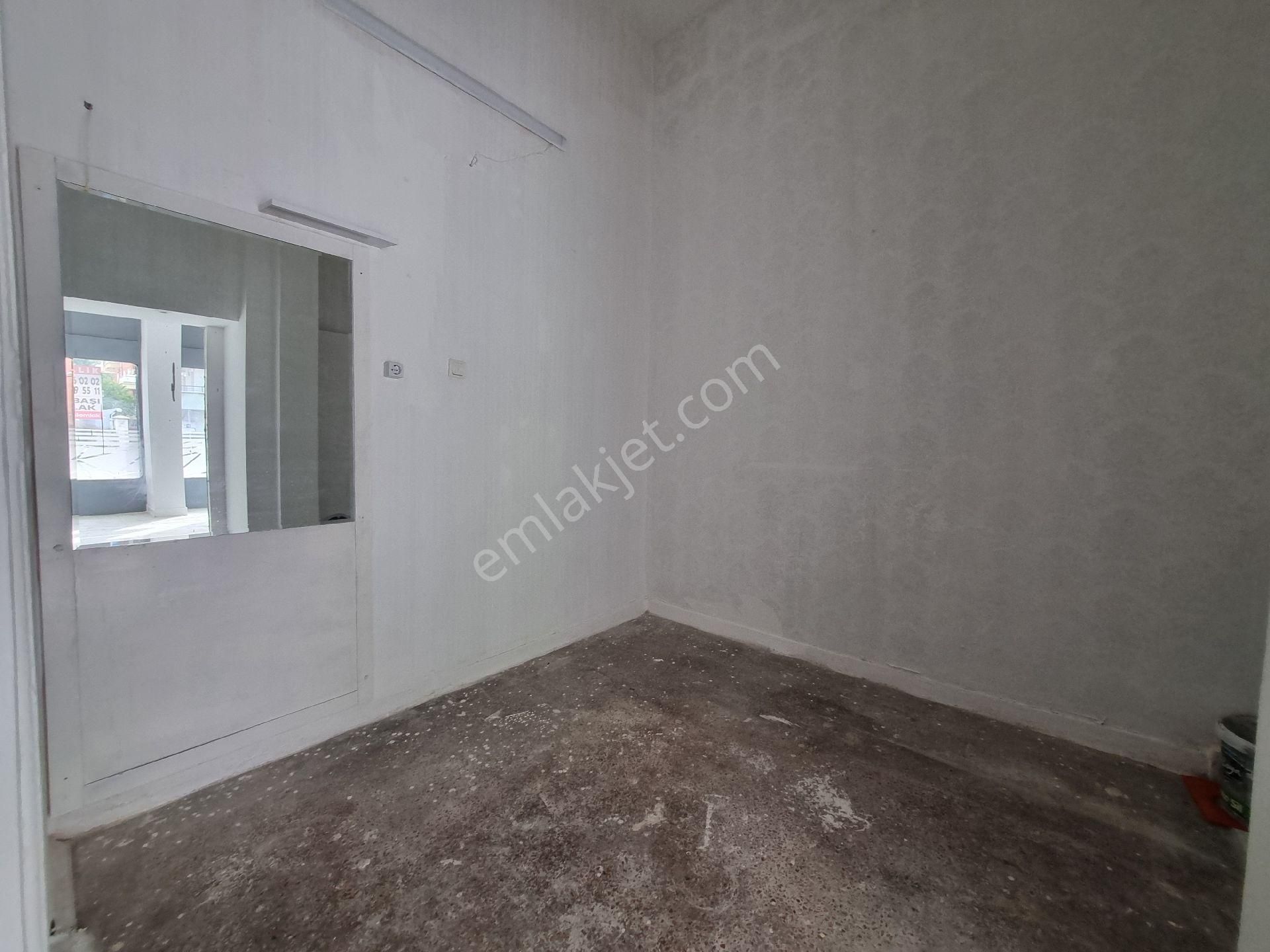 Bağbaşı'dan Şehir Hastanesi'yakın Ayvalı Caddesi'nde Kiralık Dükkan - Görsel 11