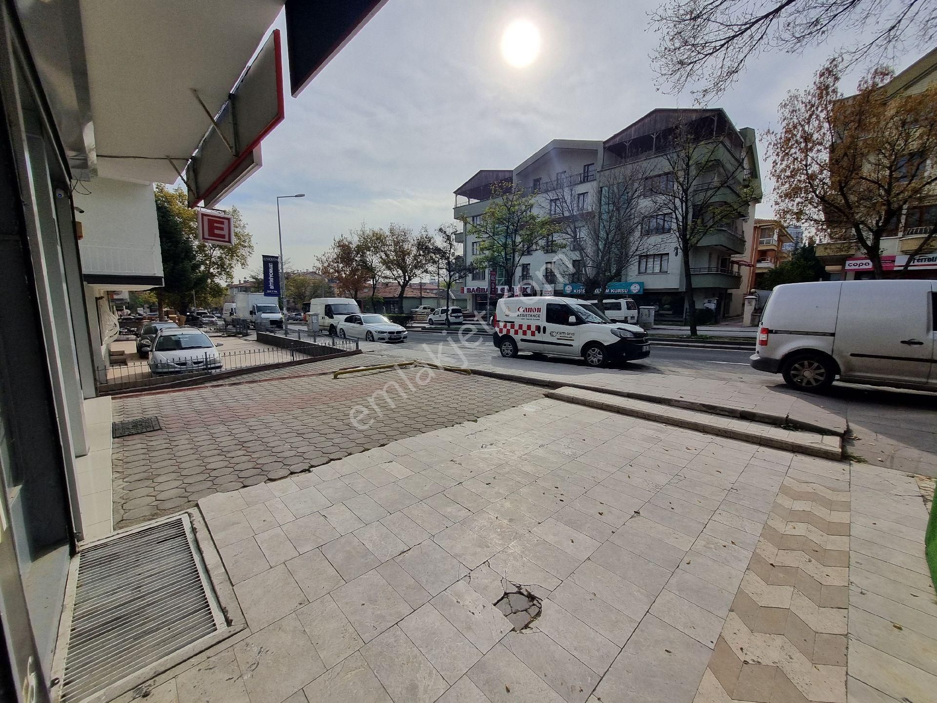 Bağbaşı'dan Şehir Hastanesi'yakın Ayvalı Caddesi'nde Kiralık Dükkan - Görsel 3