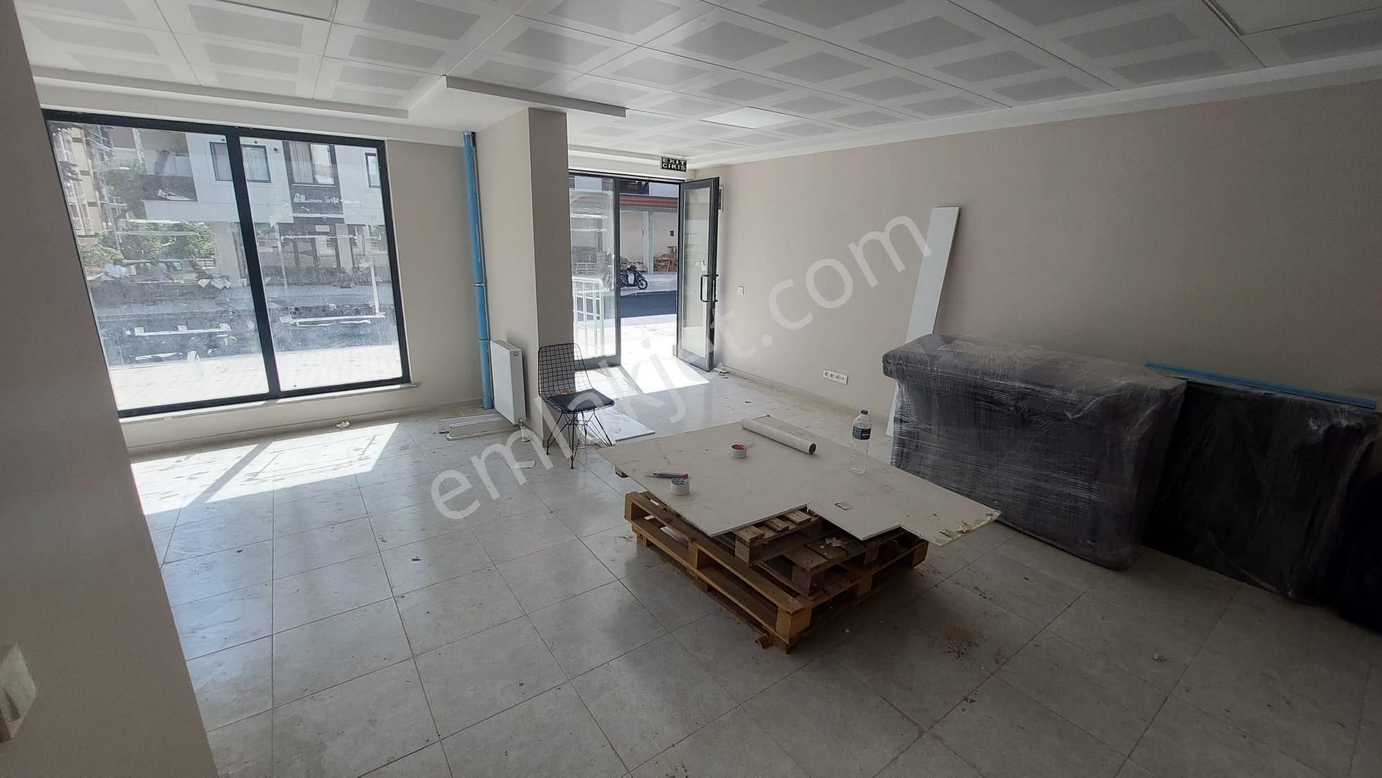 Kartal Cevizli Zeytnlik Caddesi Üzerinde Sıfır Geniş Köşe Dükkan - Görsel 9