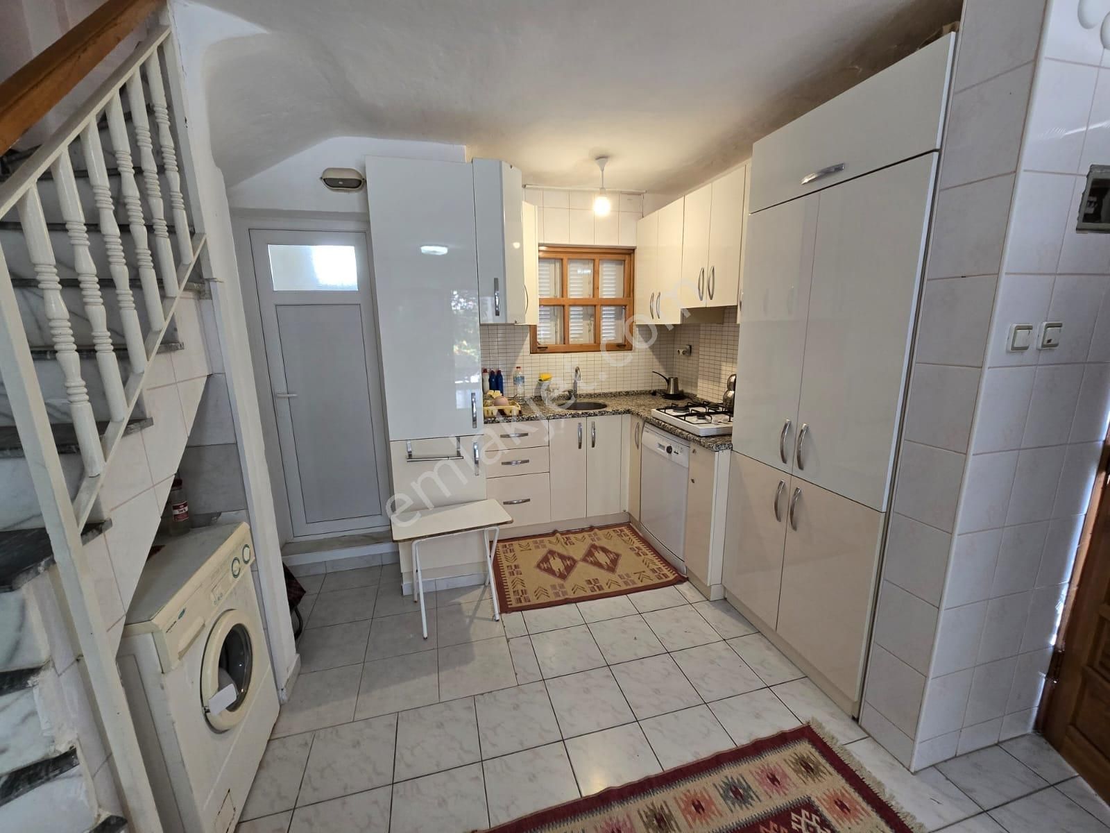 Didim Akbükte Denize 200 Metre Mesafede Manzaralı 2+1 Villa - Görsel 2