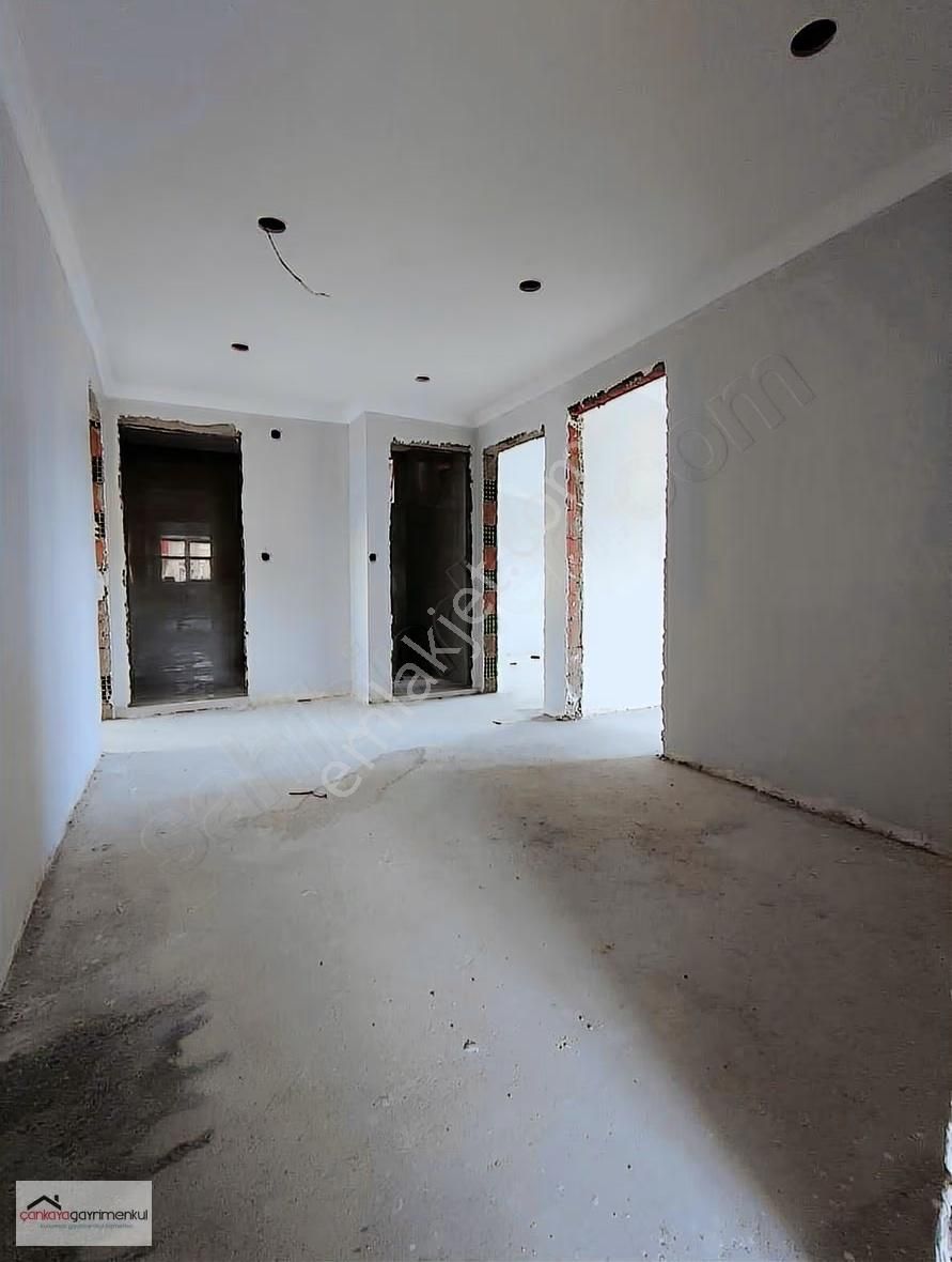 Arnavutköy'de Yeni Sistemle Yapılmış 2+1 Çatı Daire - Asansör - Görsel 4