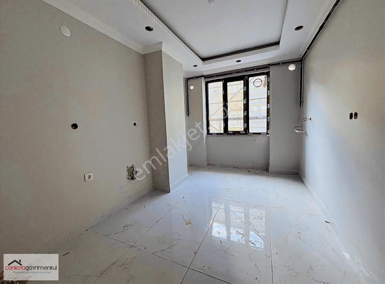 Cebeci'de Köşe Başı Cadde Üstü 3+1 Sıfır (ebeveyn Banyolu) Daire - Görsel 12