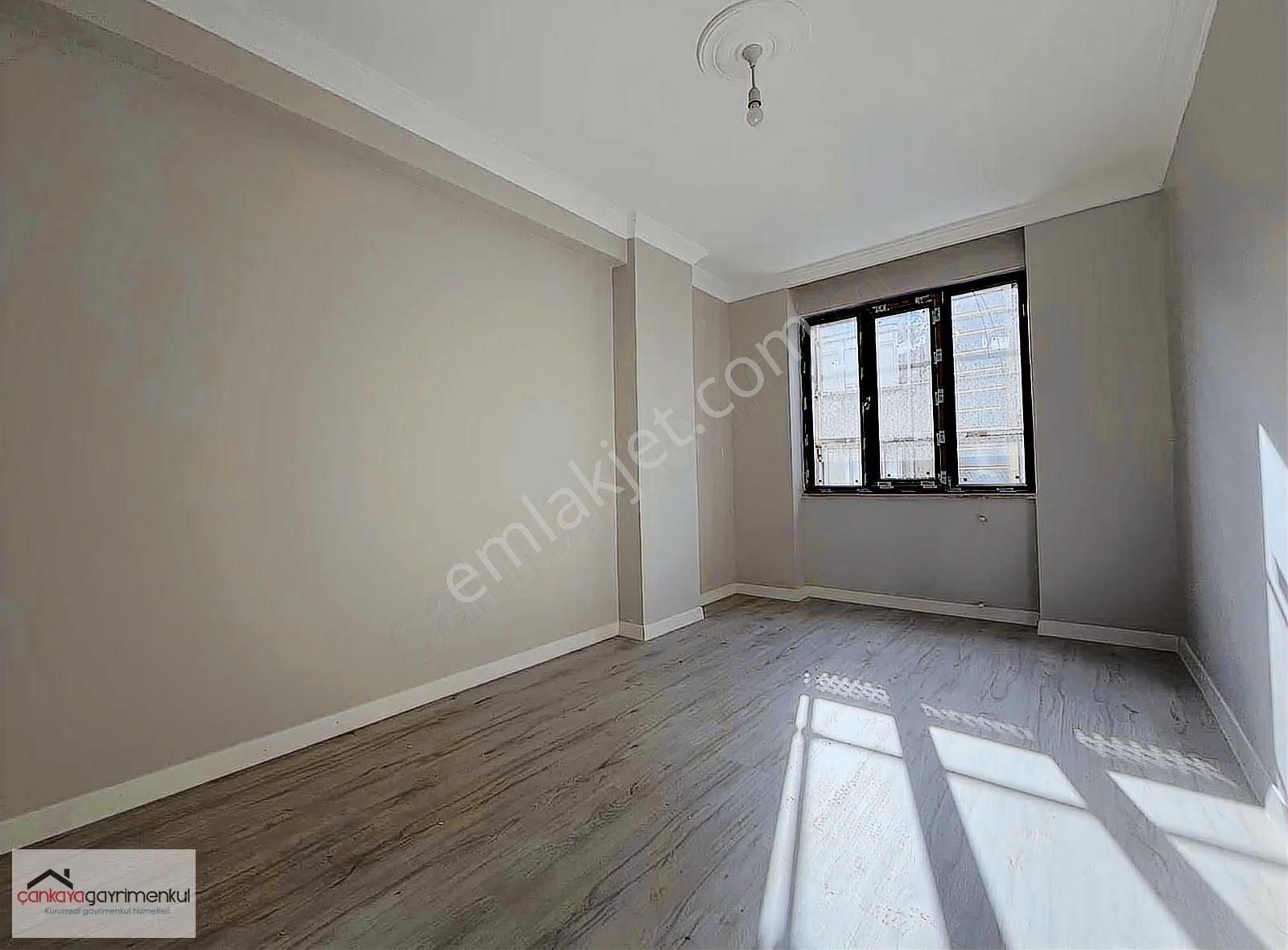 Cebeci'de Köşe Başı Cadde Üstü 3+1 Sıfır (ebeveyn Banyolu) Daire - Görsel 14
