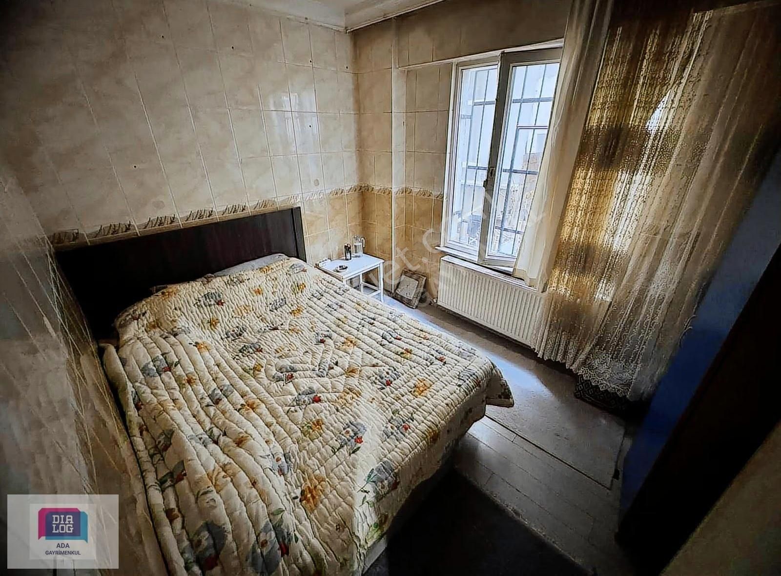 Bağcılar Göztepede Merkezi Konumda 2+1 Satılık Giriş Kat Daire - Görsel 3