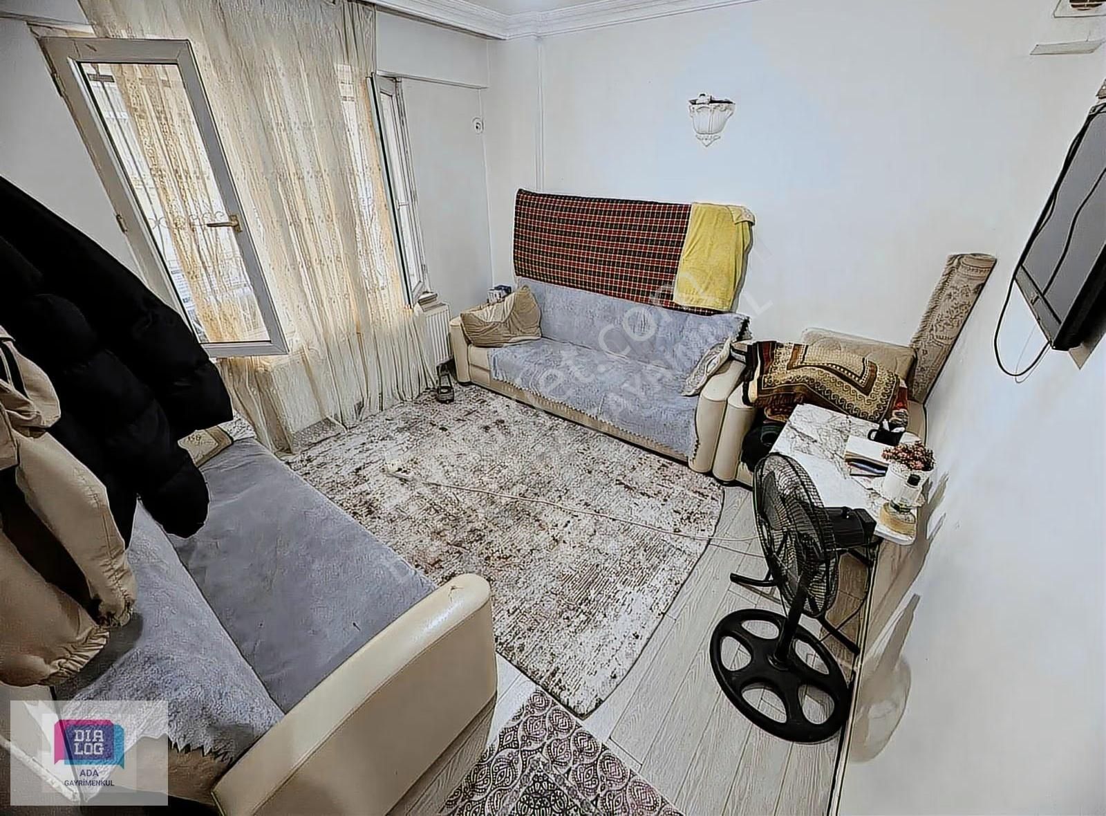 Bağcılar Göztepede Merkezi Konumda 2+1 Satılık Giriş Kat Daire - Görsel 2