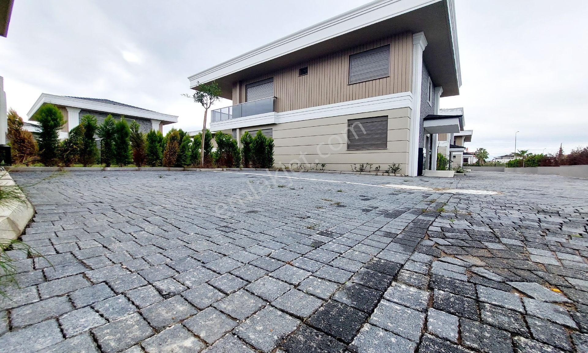 Belek'te Eşyalı Müstakil Havuzlu Kiralık Lüx Villa - Görsel 2