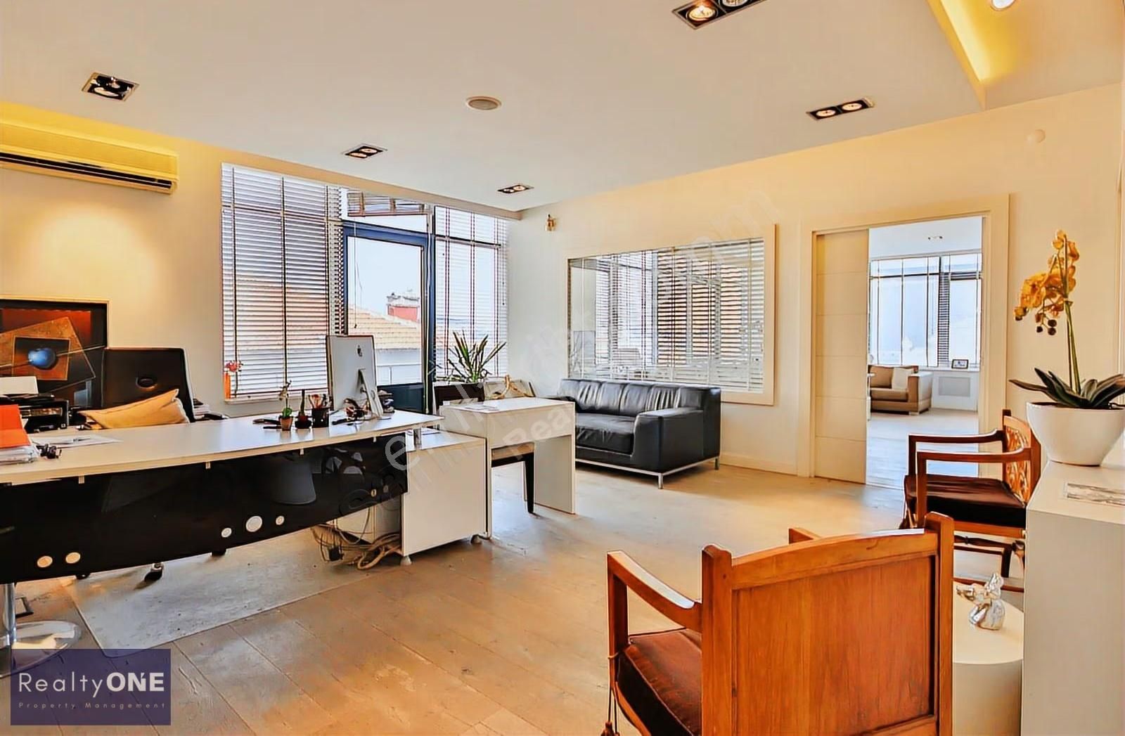 R-one Karaköy Galataport Fransız Geçit Prestijli Kiralık Ofis - Görsel 25
