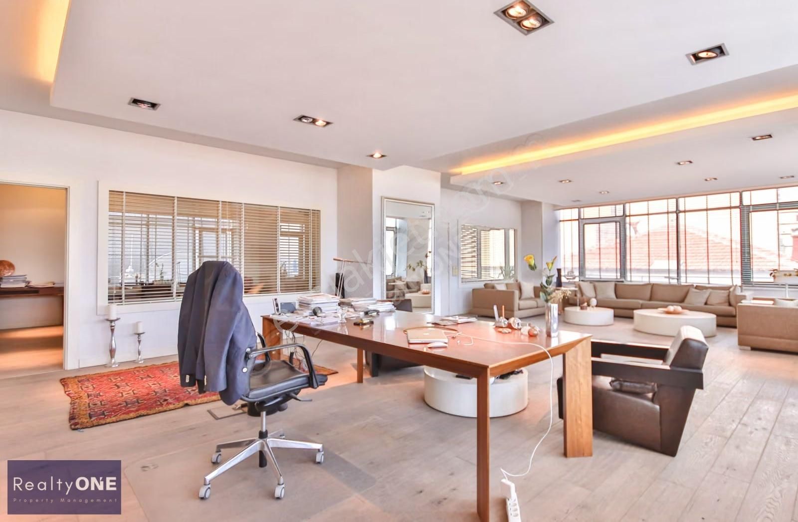 R-one Karaköy Galataport Fransız Geçit Prestijli Kiralık Ofis - Görsel 14