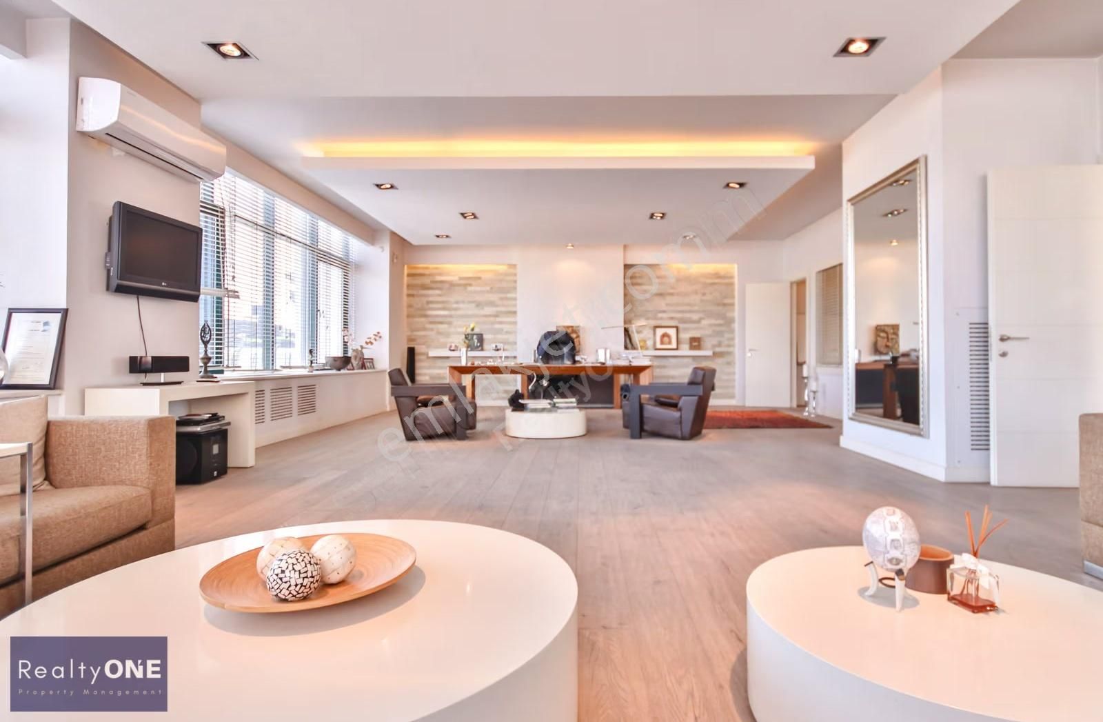 R-one Karaköy Galataport Fransız Geçit Prestijli Kiralık Ofis - Görsel 11