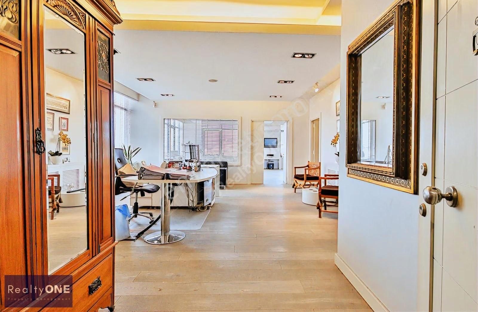 R-one Karaköy Galataport Fransız Geçit Prestijli Kiralık Ofis - Görsel 17