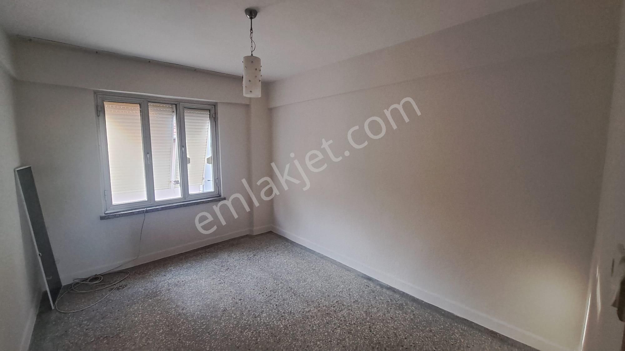 Stop’tan Taşyaka 2+1 Kapalı Mutfak Eşyasız Merkezi Konumda Kiralık Daire - Görsel 18