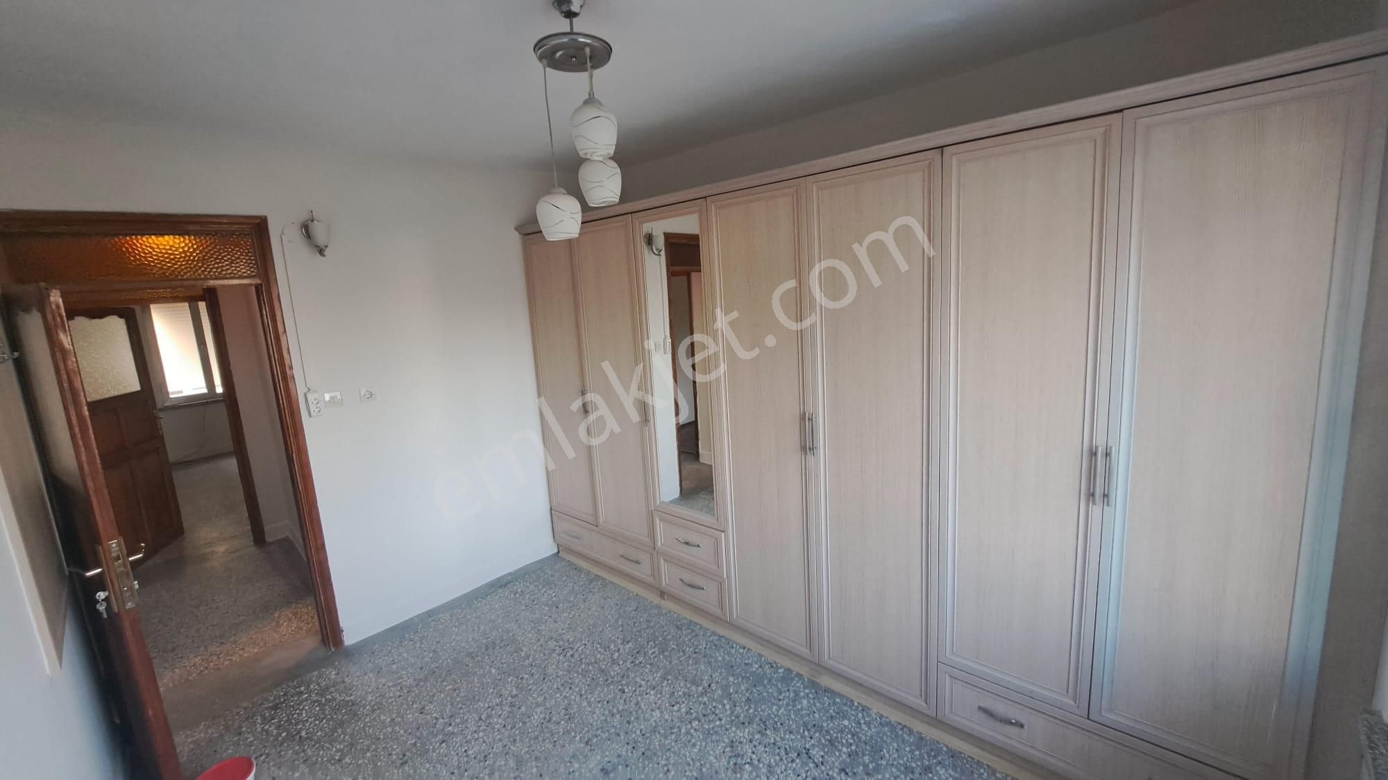 Stop’tan Taşyaka 2+1 Kapalı Mutfak Eşyasız Merkezi Konumda Kiralık Daire - Görsel 11