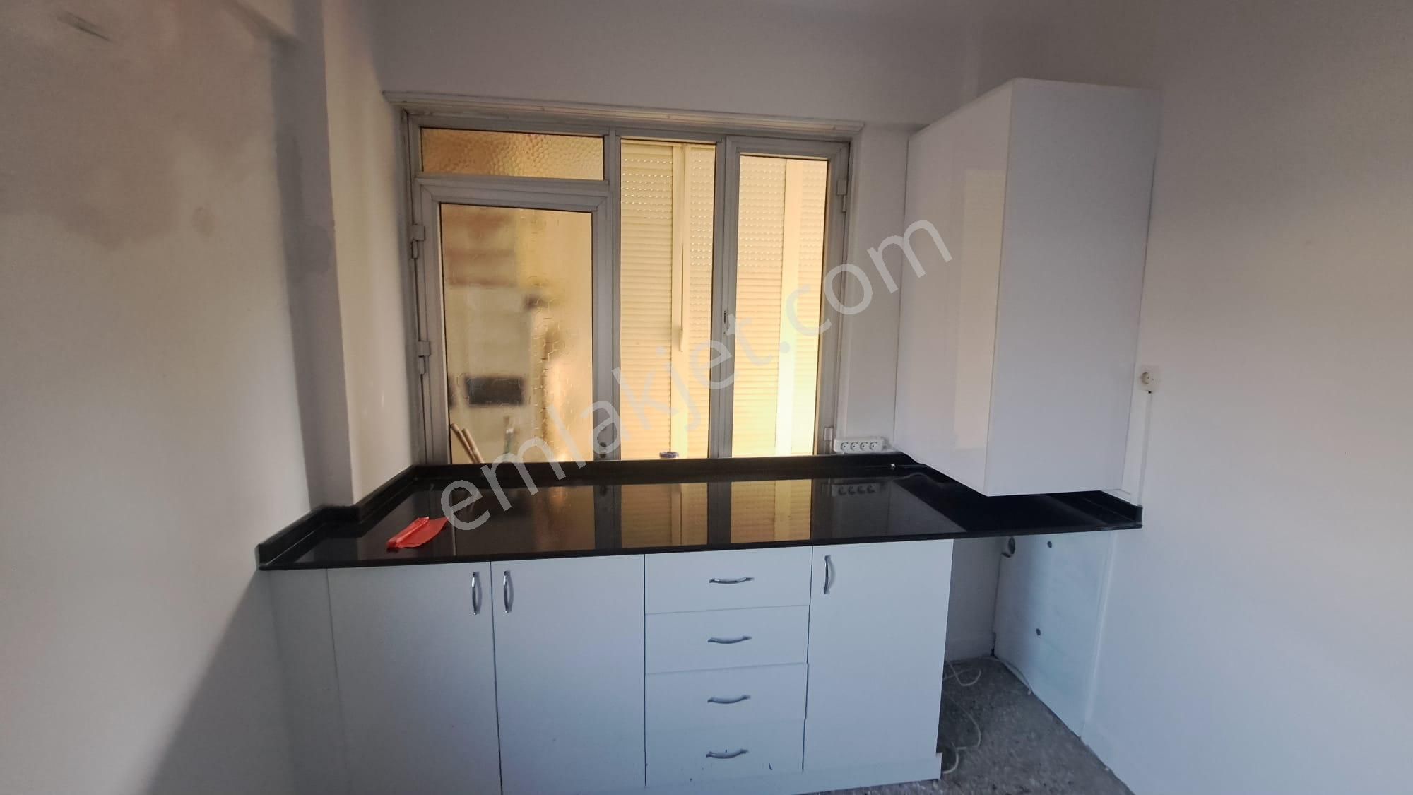 Stop’tan Taşyaka 2+1 Kapalı Mutfak Eşyasız Merkezi Konumda Kiralık Daire - Görsel 8