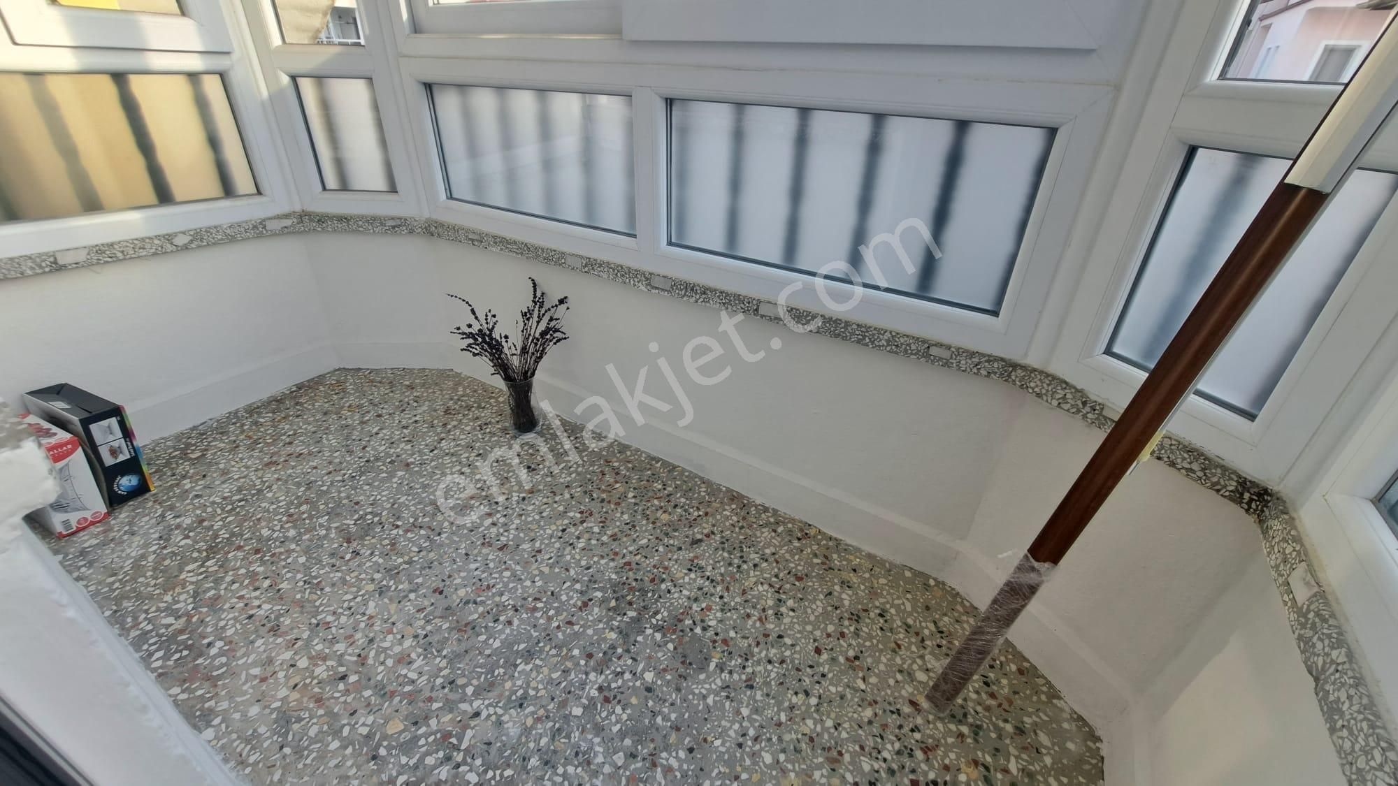 Stop’tan Taşyaka 2+1 Kapalı Mutfak Eşyasız Merkezi Konumda Kiralık Daire - Görsel 17