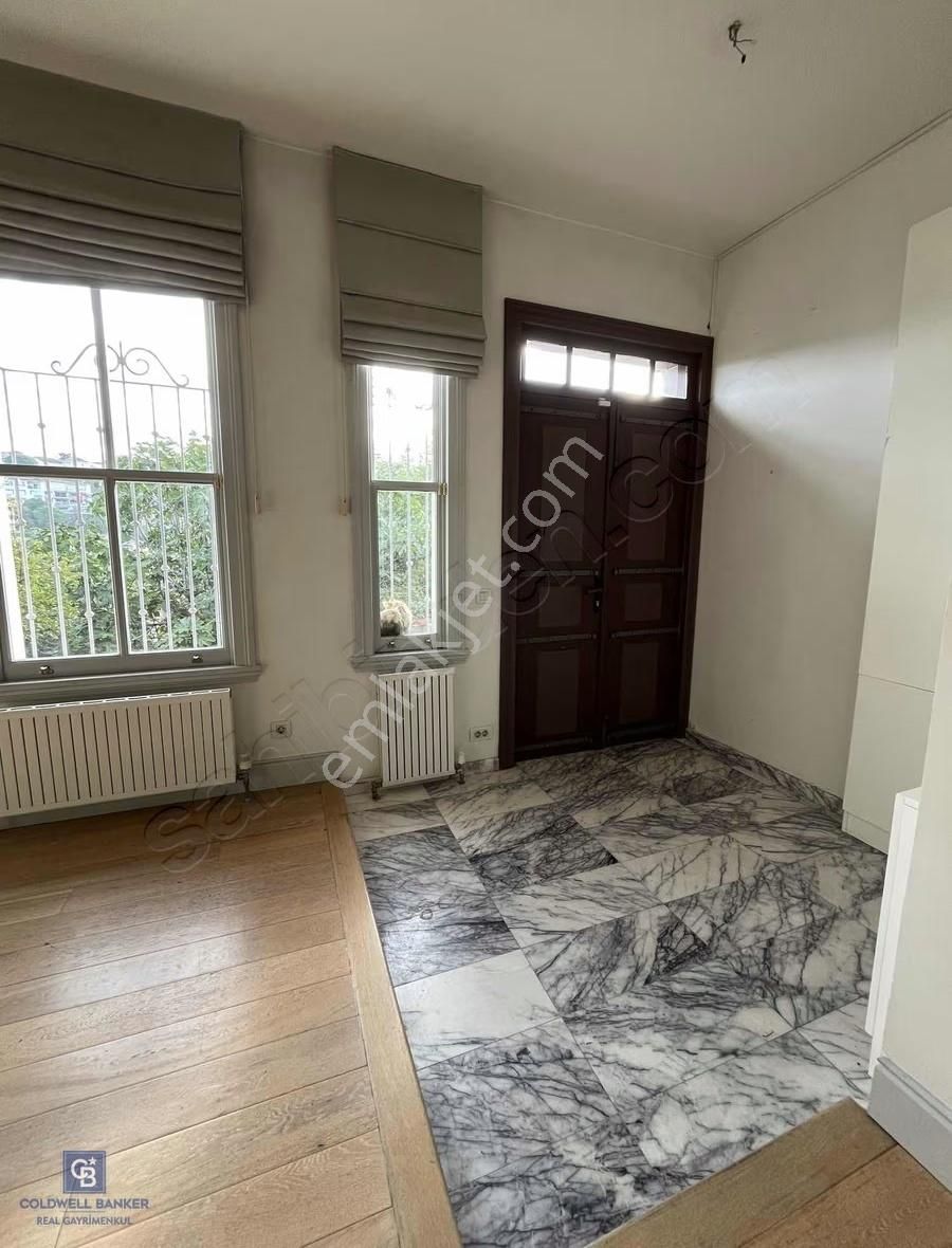Üsküdar Kuzguncuk Da Bahçeli , Boğaz Manzaralı Kiralık Köşk - Görsel 20