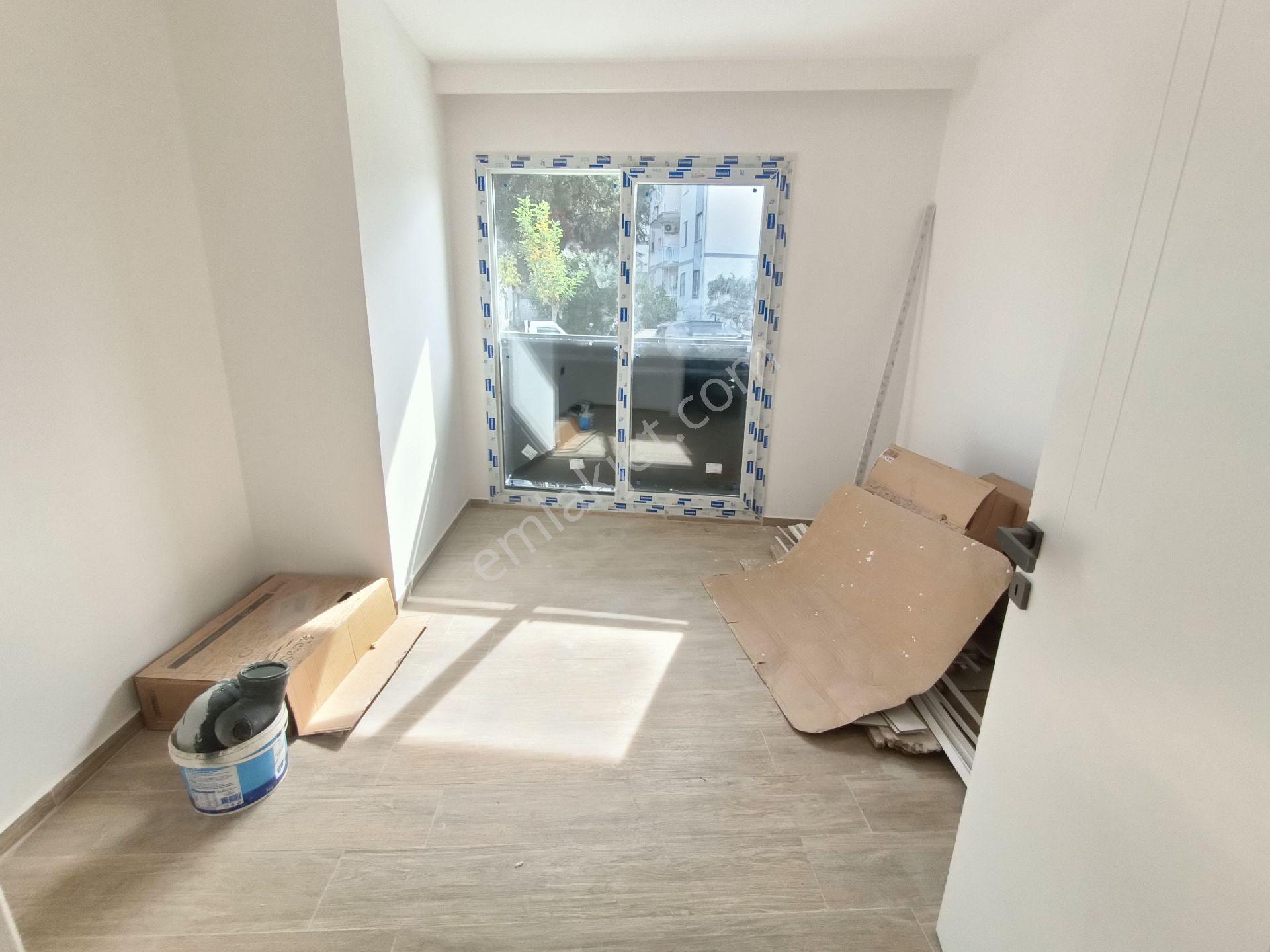 Kuşadası Davutlar Sıfır 1+1 Yüksek Giriş - Görsel 12