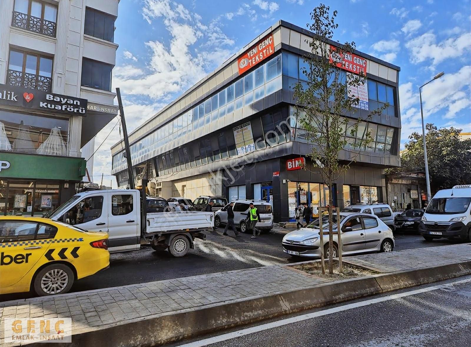 2 Kat Toplam 1.100m2 Köşe Başı Fatih Caddesine Cephe 300.000tl