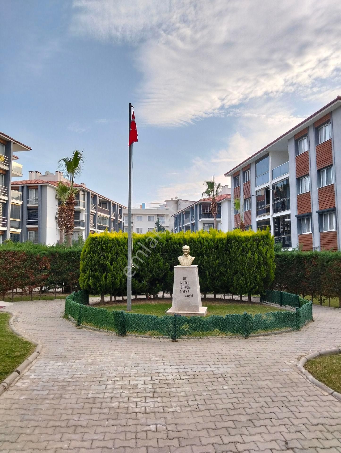 🌟 Kuşadası Degirmenderede Satılık Modern Ve Konforlu Sitede Residancel Ev! - Görsel 5