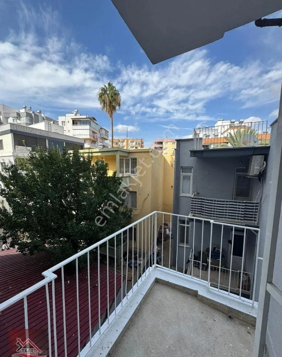 Mersin / Silifke – Atatürk Caddesi Üzerinde 4+1 Geniş Satılık Daire - Görsel 4