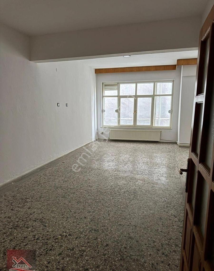 Mersin / Silifke – Atatürk Caddesi Üzerinde 4+1 Geniş Satılık Daire - Görsel 21