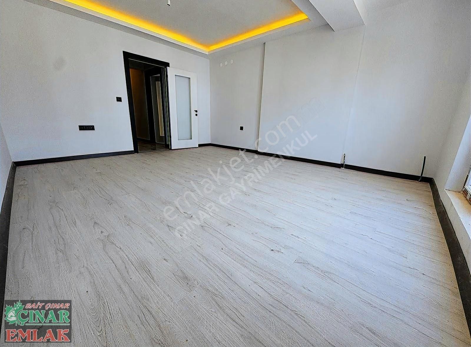 Çınar'dan Merkezi Konumda Mükemmel İşçiliğiyle 3+1 Arakat Daire - Görsel 22