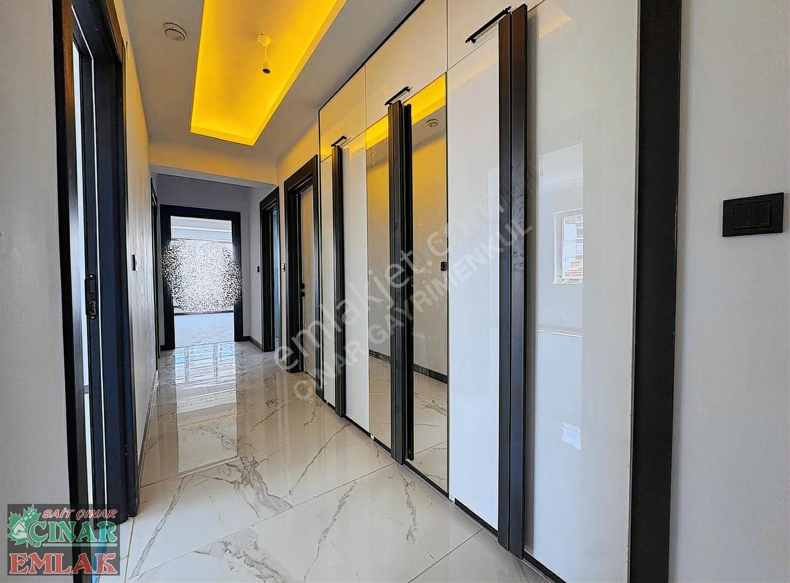 Çınar'dan Merkezi Konumda Mükemmel İşçiliğiyle 3+1 Arakat Daire - Görsel 9