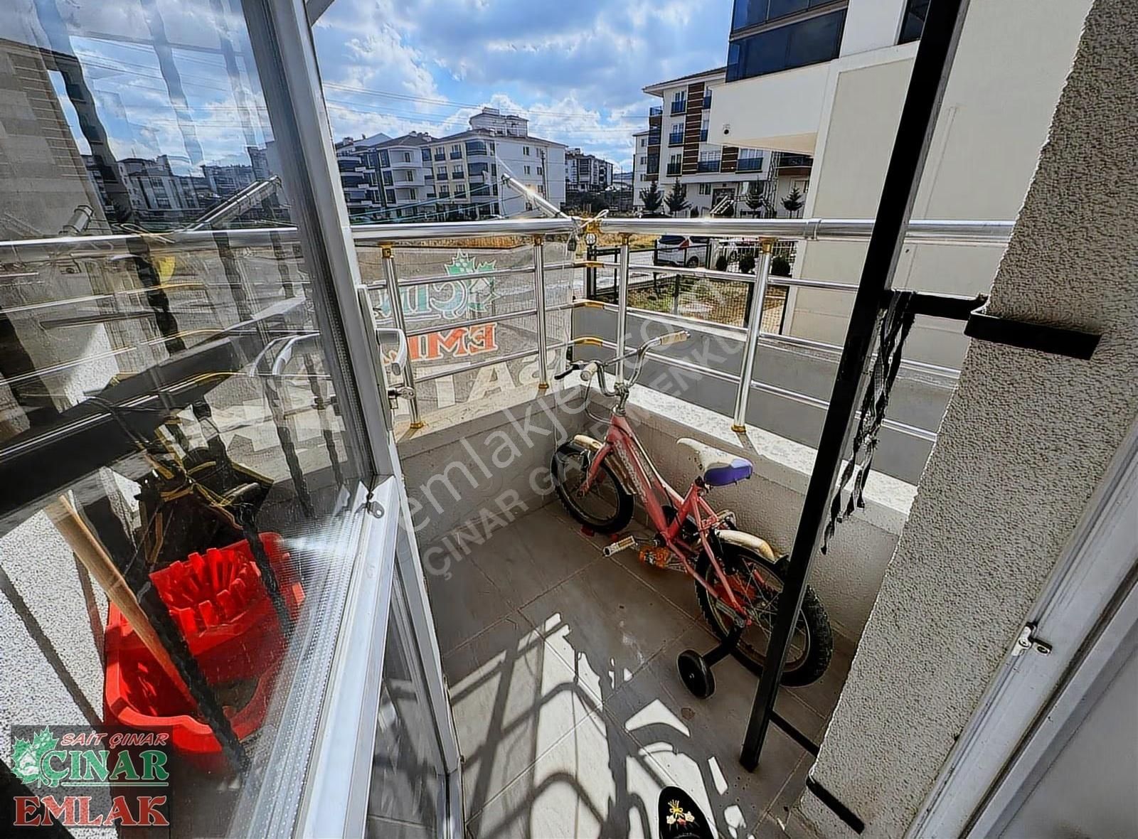 Çınar'dan Tam Yetkili 3 Metre Yüksekliğe Sahip 3+1 Daire Satışta - Görsel 18