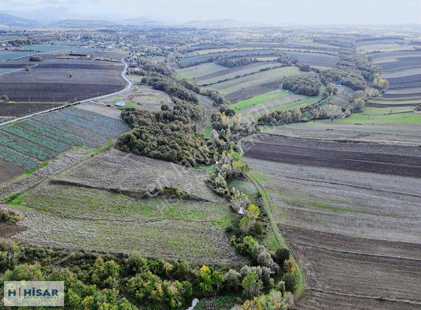 Hisar'dan Bafra Osmanbeyli'de Satılık 26.403 M2 Tarla - Görsel 2