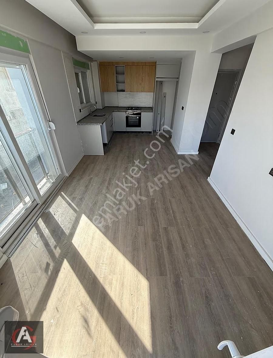 Faruk Arısan'dan Finikede Denize 0 Konum Oturuma Hazır Geniş 1+1 - Görsel 14