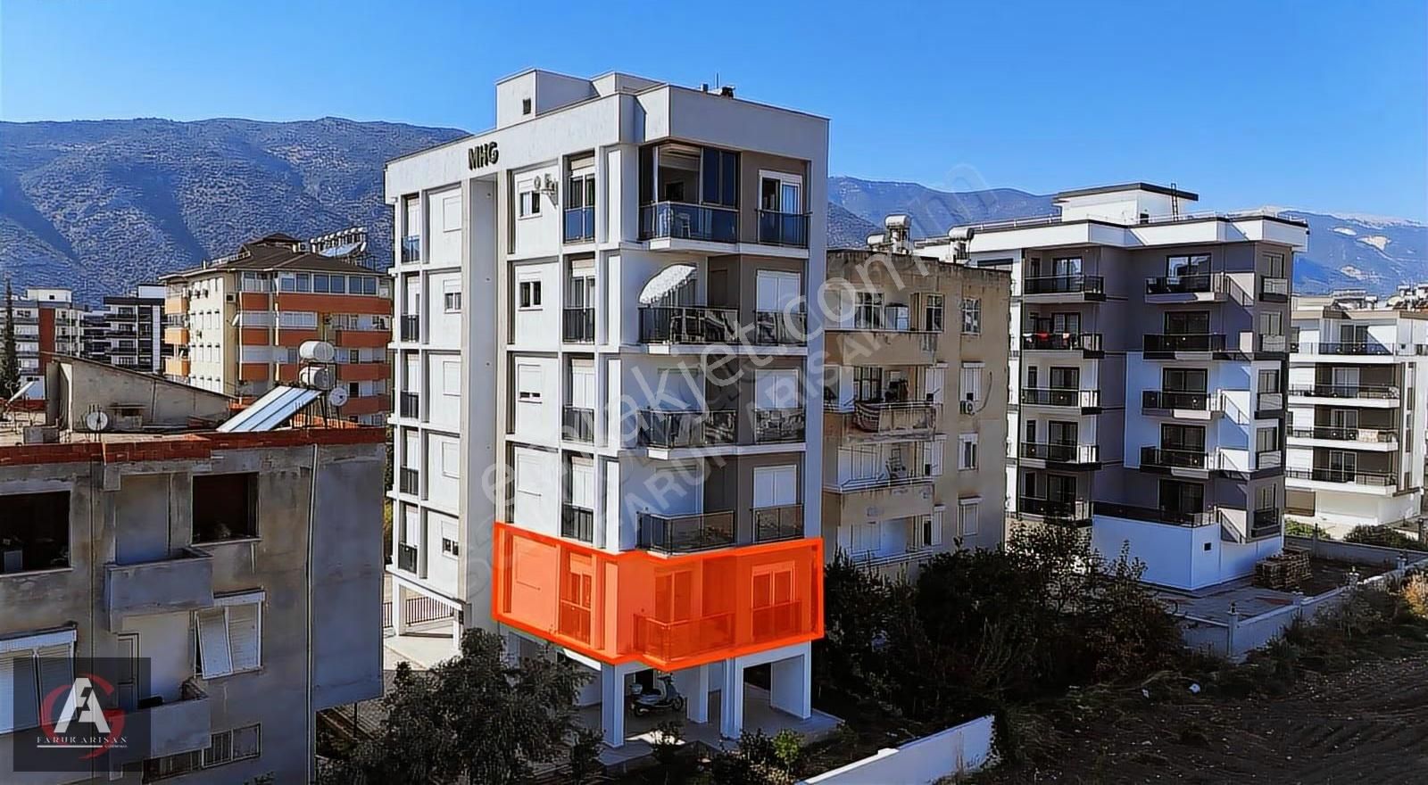 Faruk Arısan'dan Finikede Denize 0 Konum Oturuma Hazır Geniş 1+1 - Görsel 15