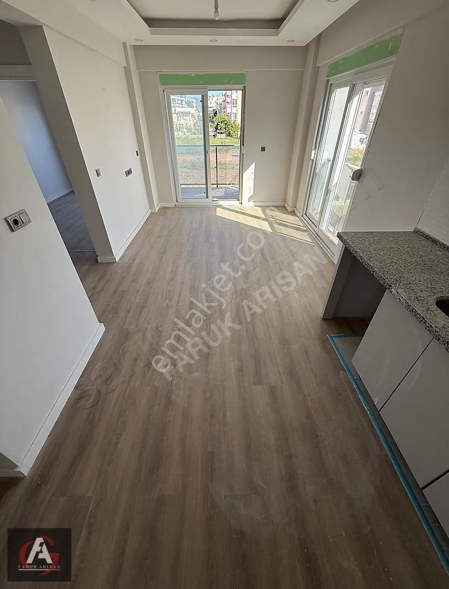 Faruk Arısan'dan Finikede Denize 0 Konum Oturuma Hazır Geniş 1+1 - Görsel 17