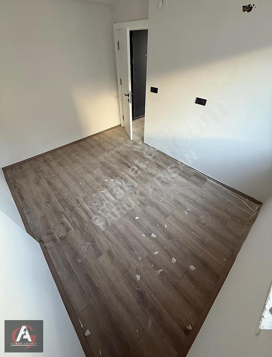 Faruk Arısan'dan Kum Mahallesinde Oturuma Hazır Lüx 1+1 Daire - Görsel 16