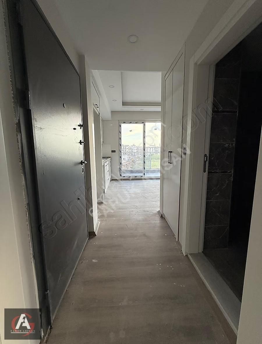 Faruk Arısan'dan Kum Mahallesinde Oturuma Hazır Lüx 1+1 Daire - Görsel 9