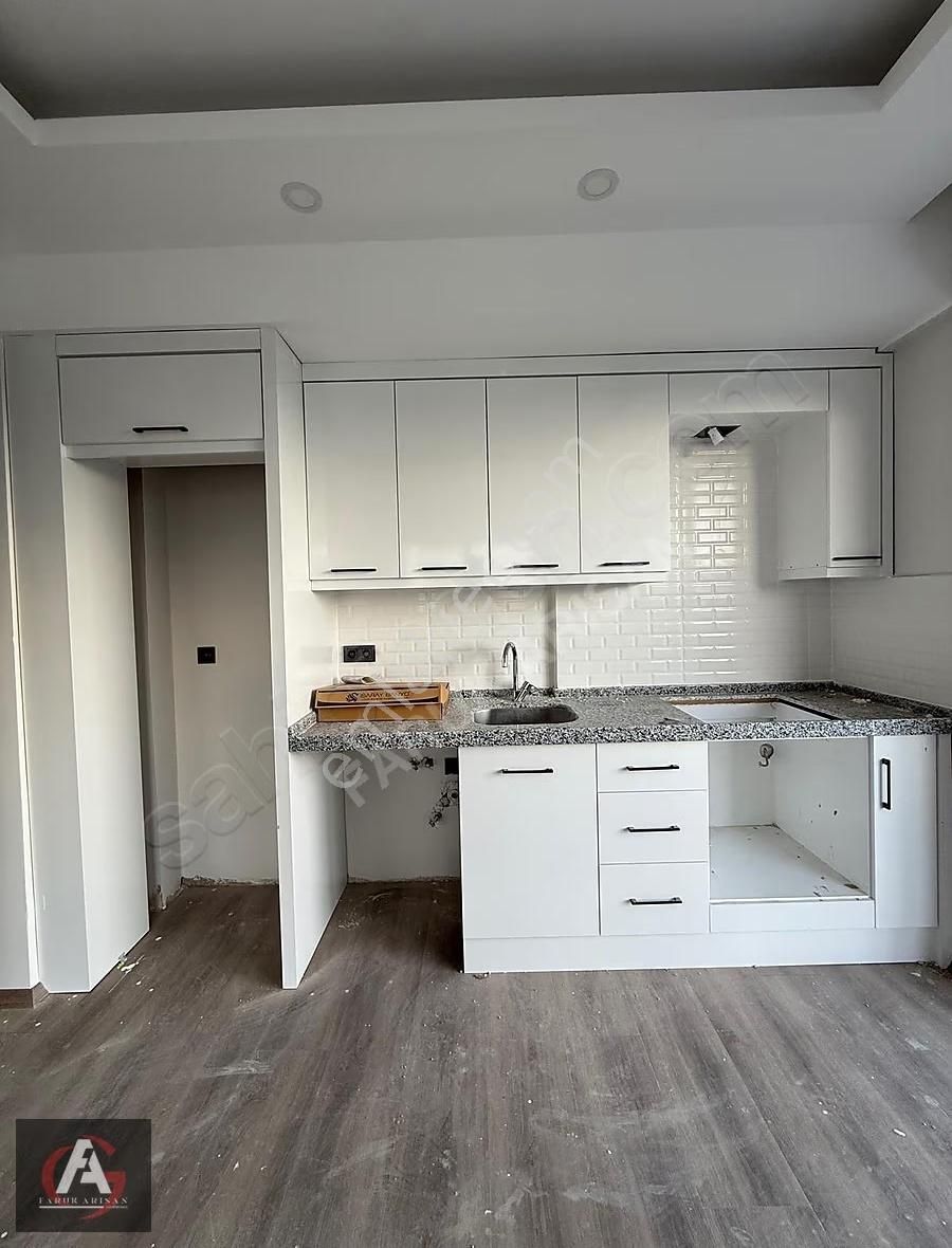 Faruk Arısan'dan Kum Mahallesinde Oturuma Hazır Lüx 1+1 Daire - Görsel 10