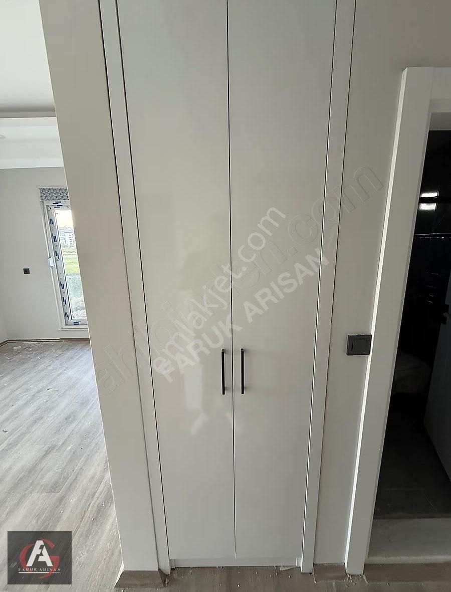 Faruk Arısan'dan Kum Mahallesinde Oturuma Hazır Lüx 1+1 Daire - Görsel 6