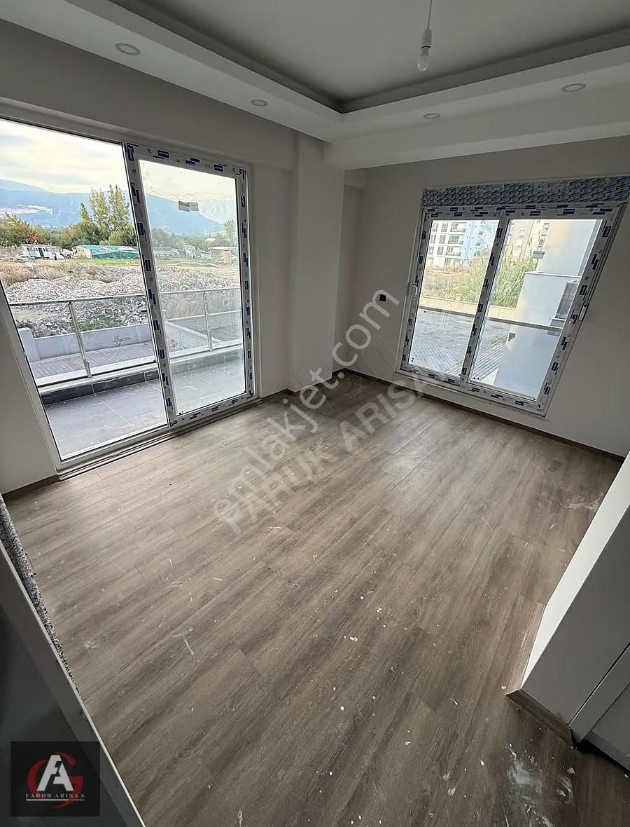 Faruk Arısan'dan Kum Mahallesinde Oturuma Hazır Lüx 1+1 Daire - Görsel 13