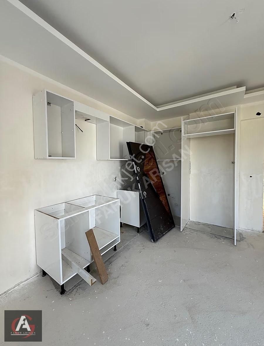 Faruk Arısan'dan Havuzlu Site İçi Denize Yakın Bitmek Üzere 2+1 - Görsel 12