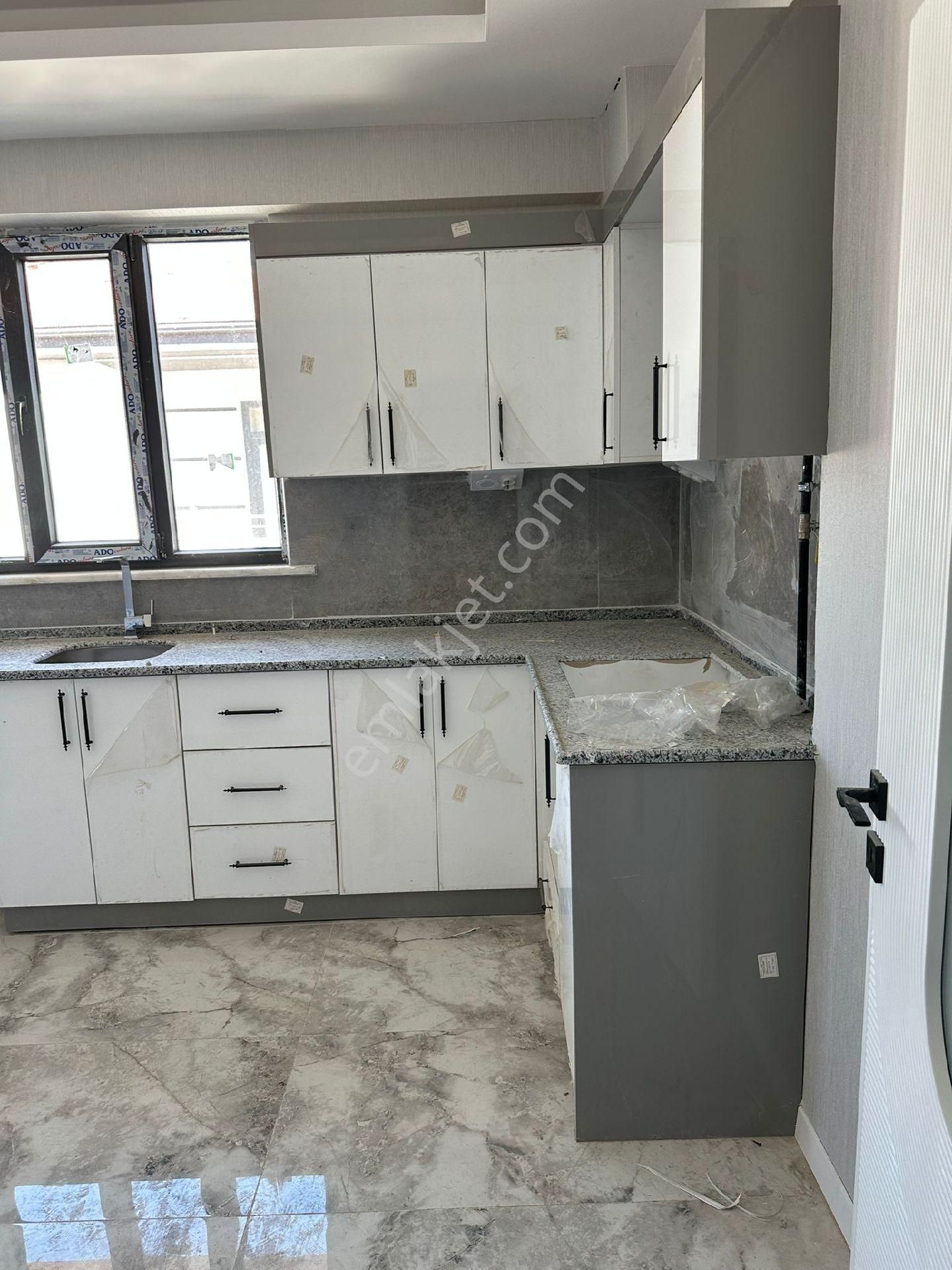 Konya Meram Alakova Mmah. 125 Bürüt 85 M2 2+1 Satılık Yenn/i 0 Dairr - Görsel 6