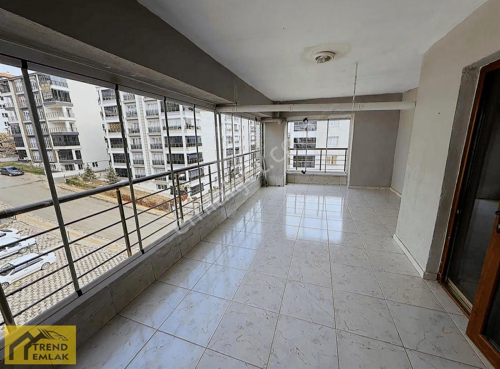 Trend'den Adagross Cadde Üzeri 7.kat Ebeveyn+kiler 145m2 Full*** - Görsel 2