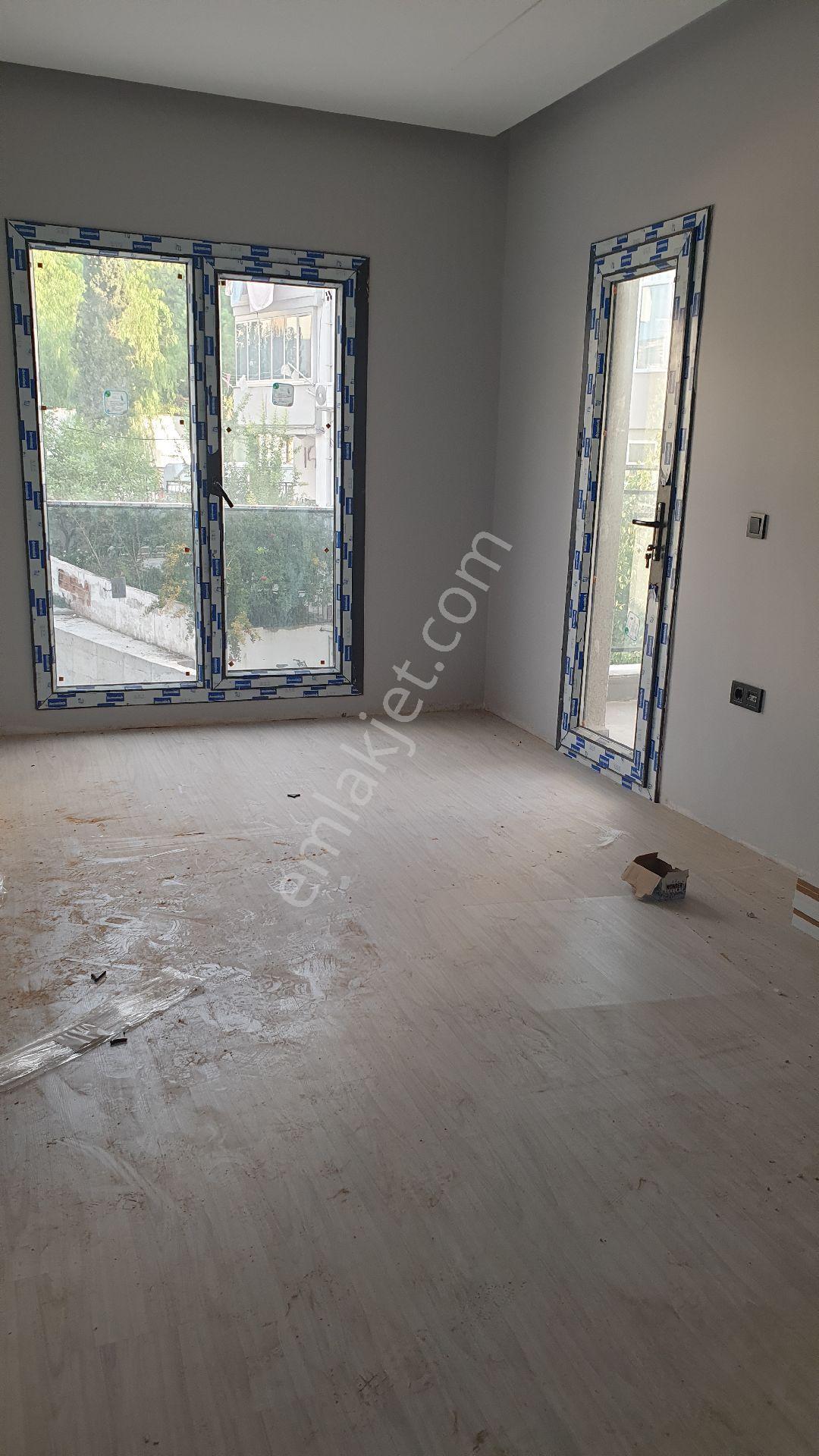 Kuşadası Merkezde Yerden Isıtma Doğalgazlı Asansörlü Ebeveyn Banyolu Satılık Daire - Görsel 24