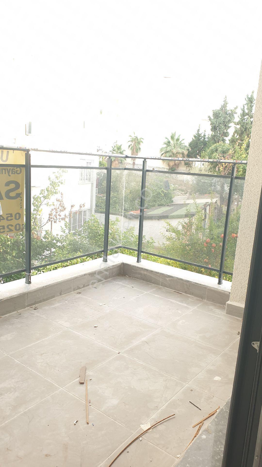 Kuşadası Merkezde Yerden Isıtma Doğalgazlı Asansörlü Ebeveyn Banyolu Satılık Daire - Görsel 34