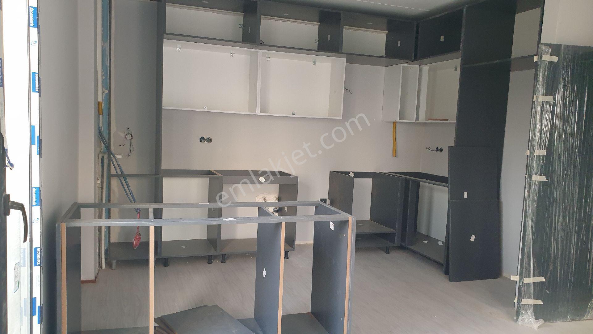 Kuşadası Merkezde Yerden Isıtma Doğalgazlı Asansörlü Ebeveyn Banyolu Satılık Daire - Görsel 19