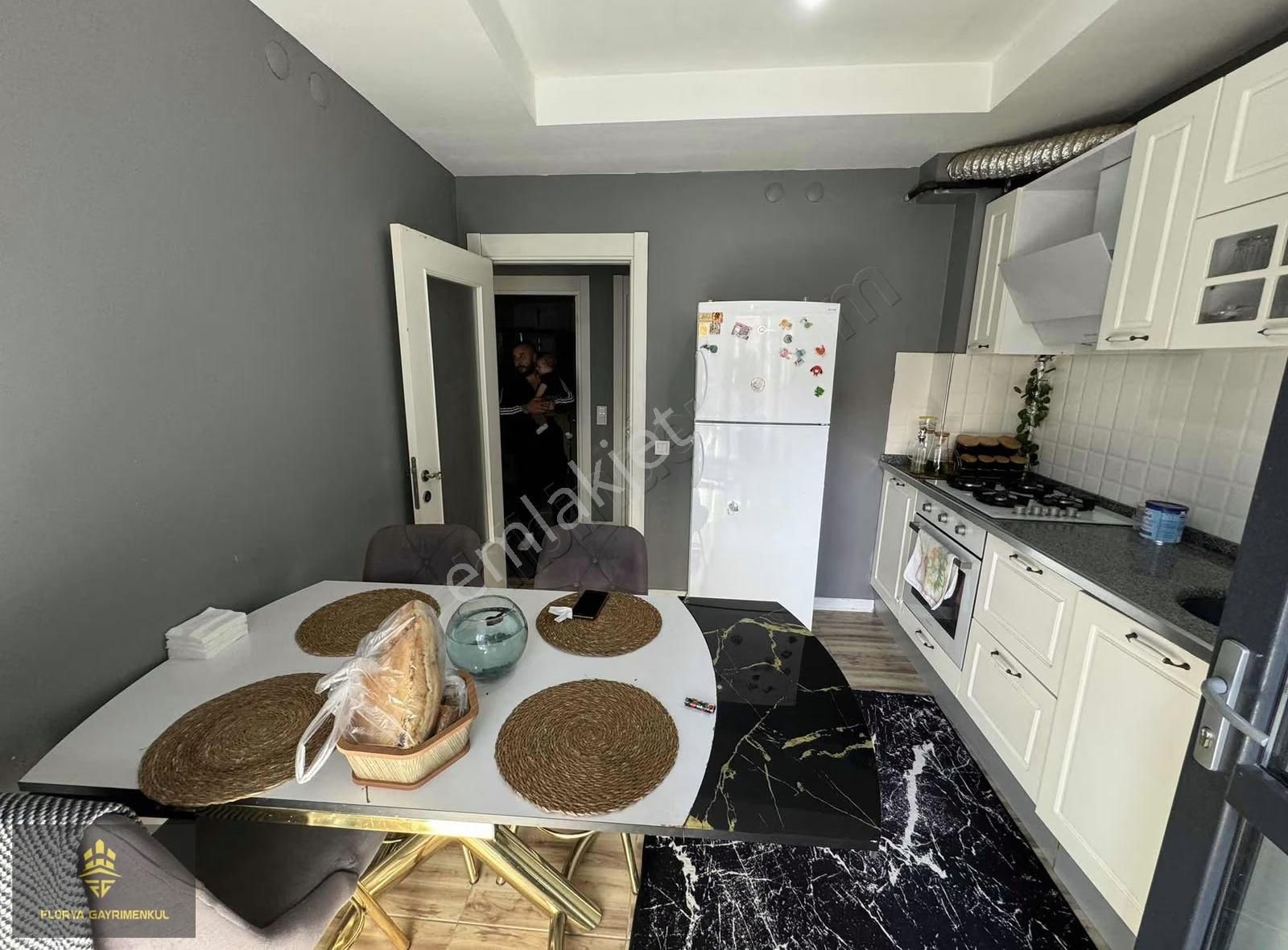 Cadde Üstü Yeni Bina Çok Geniş Ara Kat 2+1 Daire - Görsel 7