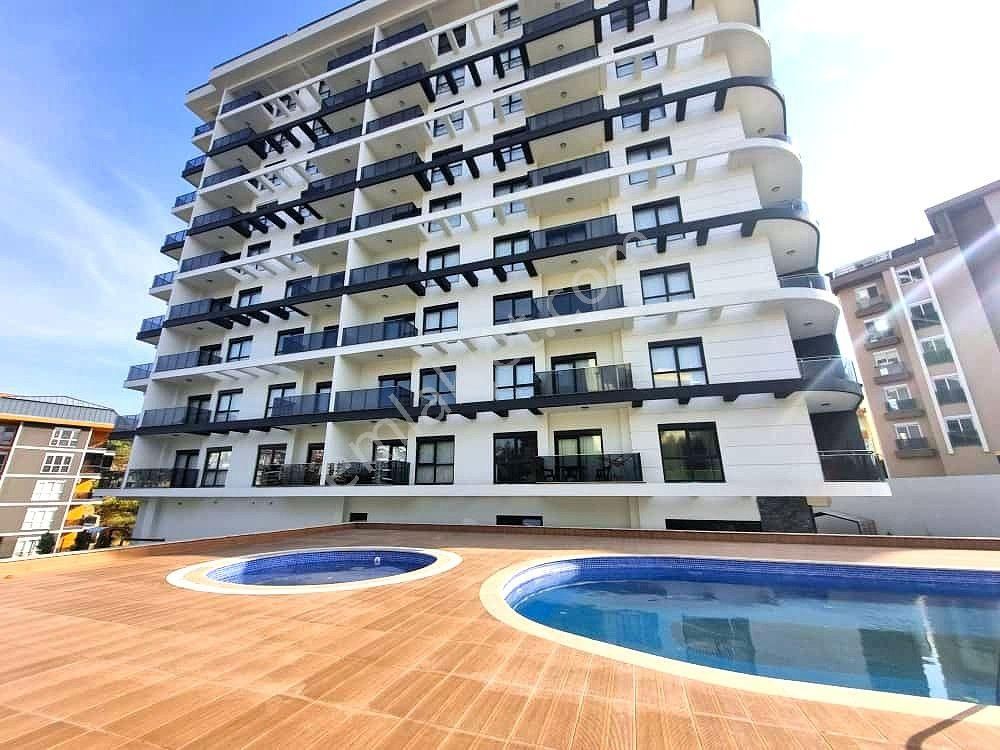 Alanya Avsallar’da Lüks Otel Konseptinde Satılık 1+1 Daire