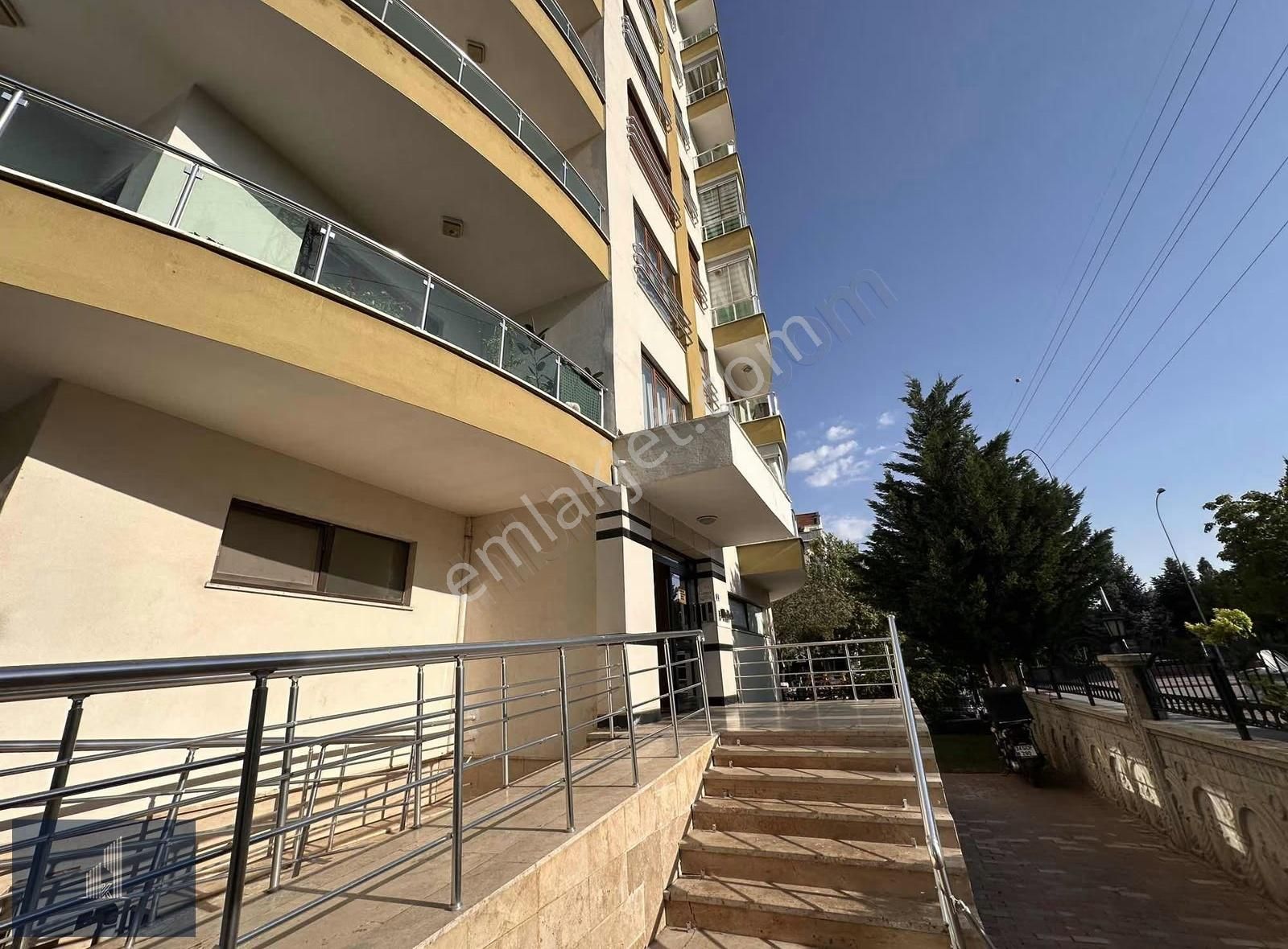 Kadir Dikici'den Bu Yaka Konutlarında Site İçi 3+1satılık Daire - Görsel 3