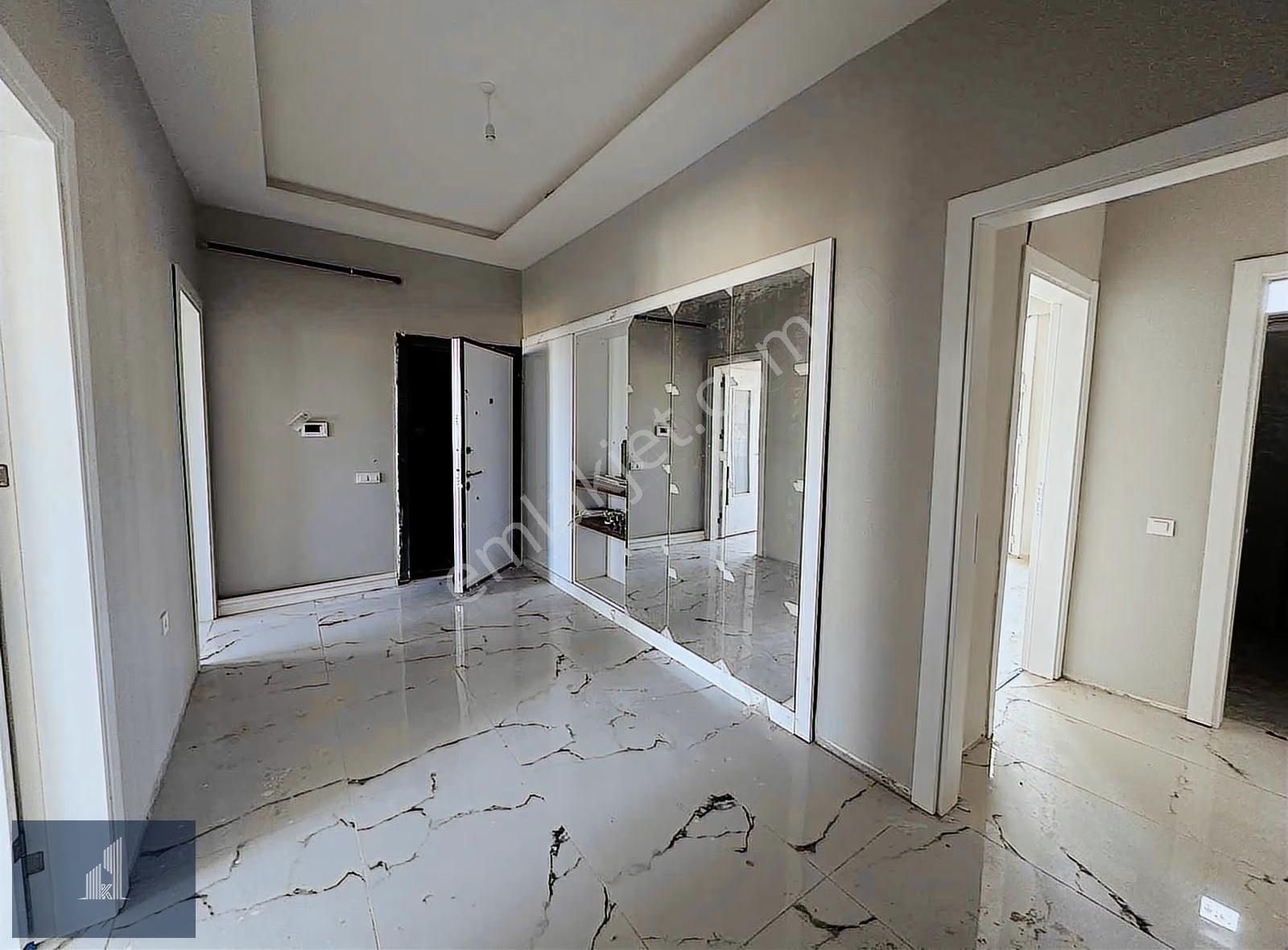 Kadir Dikici'den Ömer Halisdemir Caddesinde Kiralık 3,5+1 Daire - Görsel 22