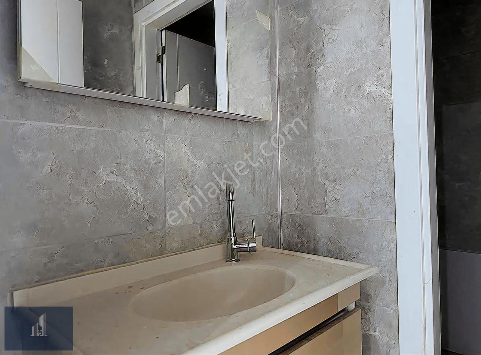 Kadir Dikici'den Ömer Halisdemir Caddesinde Kiralık 3,5+1 Daire - Görsel 4