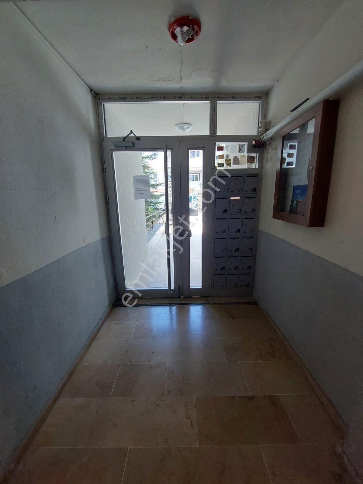 Sincan Selçuklu Mahallesinde 3+1 Yüksek Giriş Kiralık Dairesite İçerisinde - Görsel 28