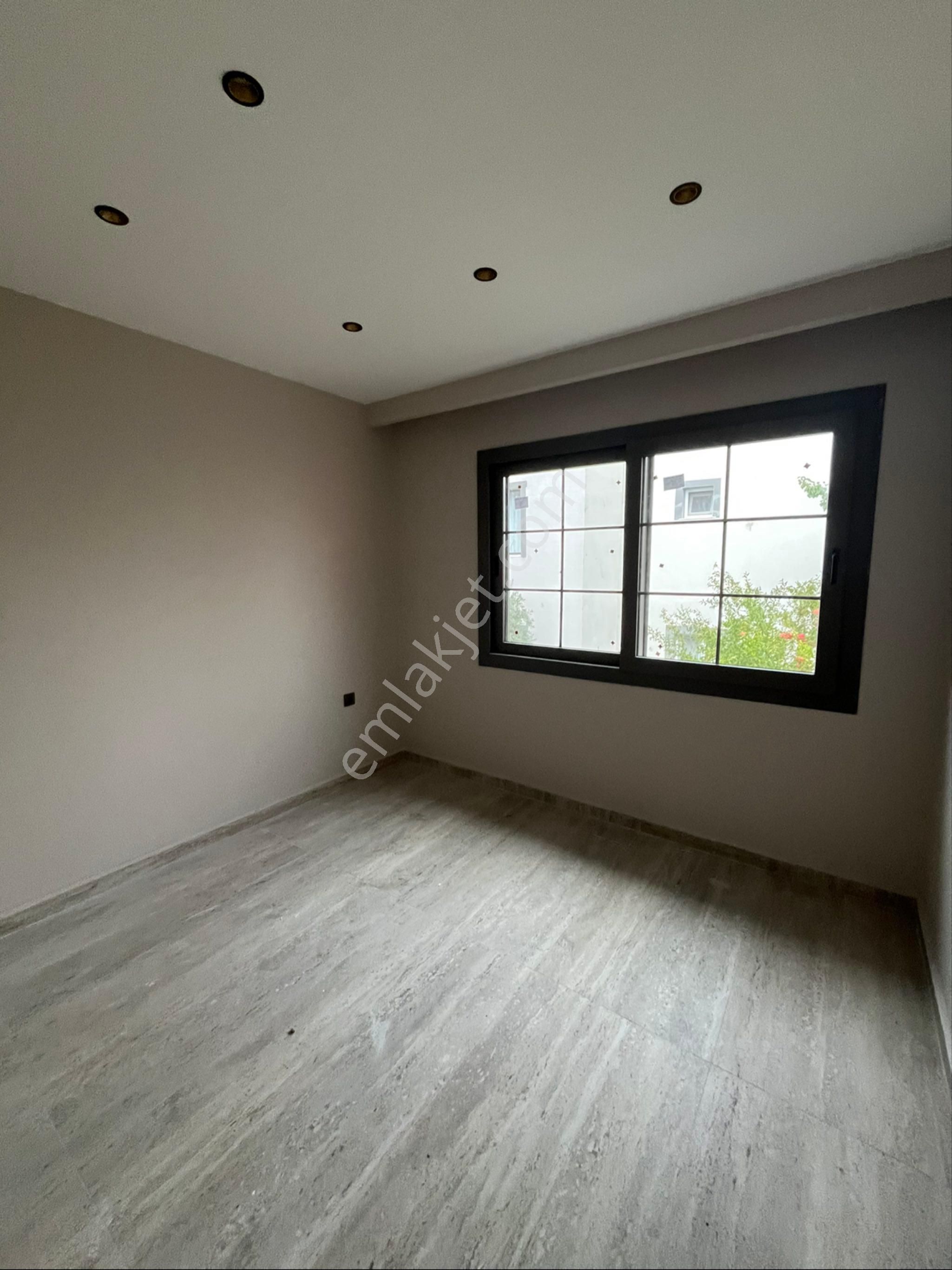 İzmir Urla Da Ebeveyn Banyolu 3+1 Lüks Kiralık Villa - Görsel 21