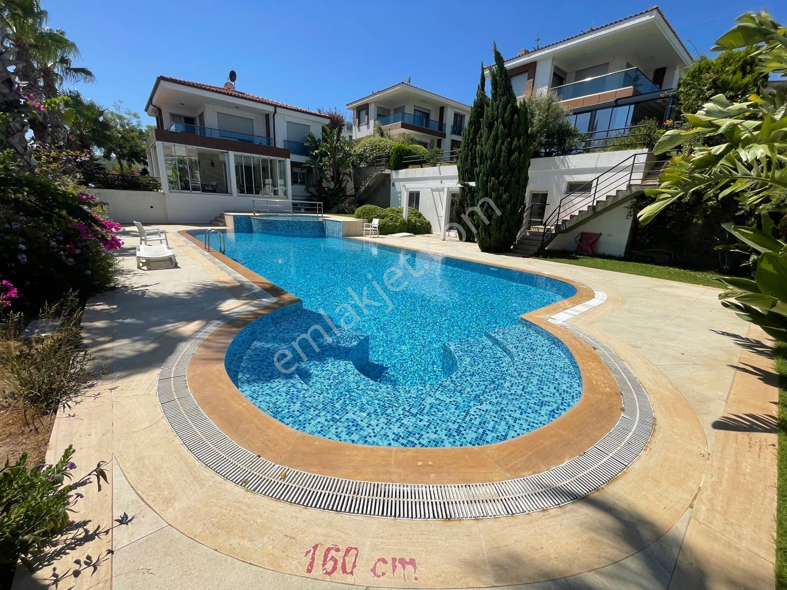 Turyap Çeşme İnönü Havuzlu Sitede Satılık Tam Müstakil 3+1 Villa - Görsel 2